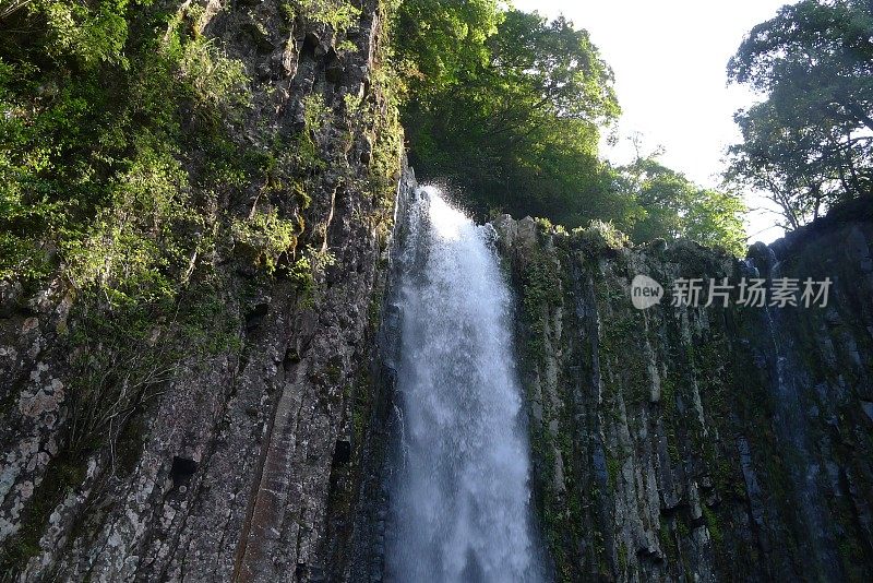 kanameotaki (Kaname Falls，日本100个最好的瀑布)